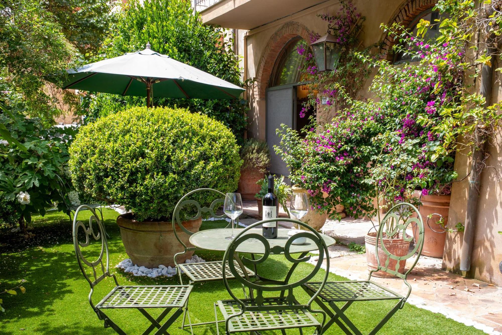 ביבונה La Locanda Di Villa Toscana מראה חיצוני תמונה